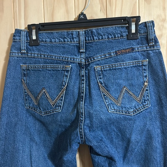 Wrangler Jeans Women’s CASH ultimate riding Bootcut Cowgirl Cut - Picture 1 of 9